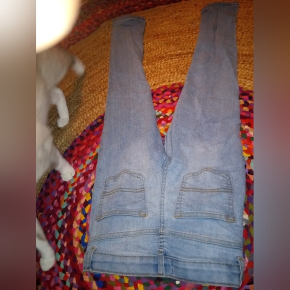 Jean - Picture 2 of 5